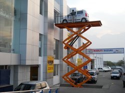 High Lifting Scissor Lift - 40 Feet Max Lift Height, 500 to 3000 Kgs Capacity