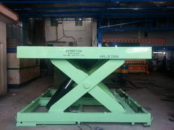 Hydraulic Lift Table - Maximum Lift Height 10 Feet (3 Mtrs.), Capacity 100-15000 Kgs, Top Fitted with Rollers
