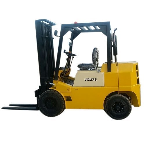 Voltas Diesel Engine Forklift Truck - 10 Ton Rated Capacity, 2000-3000 Mm Max Lifting Height | Compact Design, Four Wheel Configuration, Rugged Reliability, Color Coated Finish, Low Service Weight For Fuel Efficiency