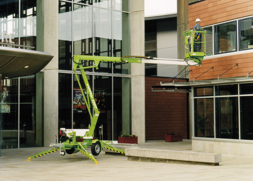 Niftylift Trailer Mounted Boom Lift - 12.20m Working Height, 200 kg Capacity | Remote Control, Hydraulic Outriggers, Compact Design